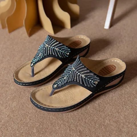 Thick-Soled Round Toe Cross Slippers