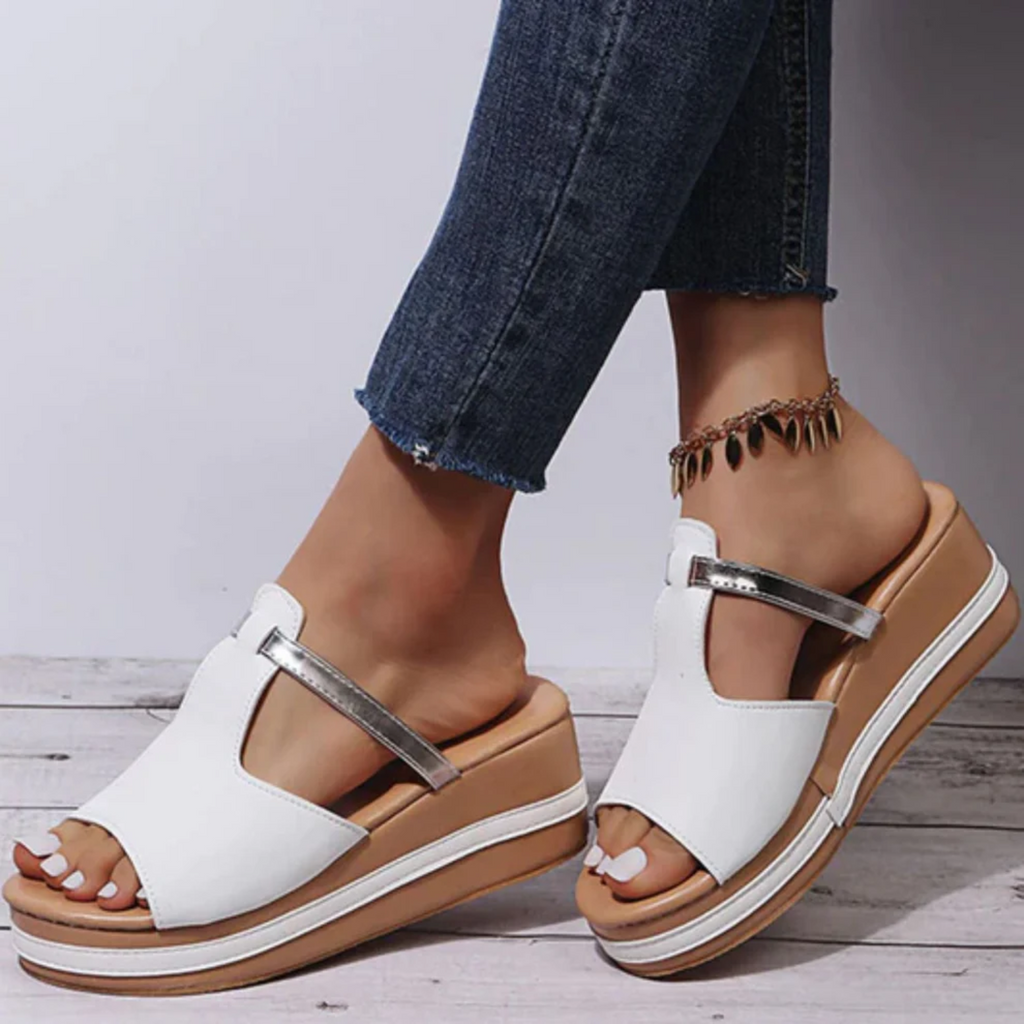 Classic style orthopedic Sandals