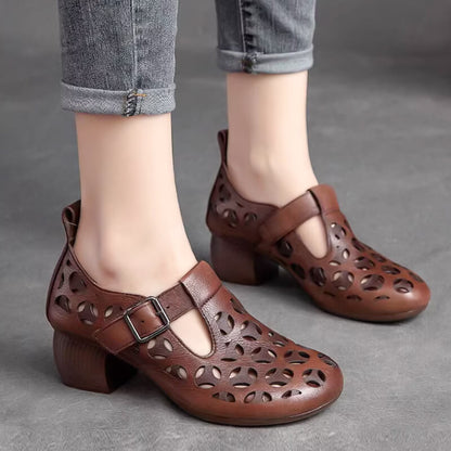 Retro ethnic style hole shoes