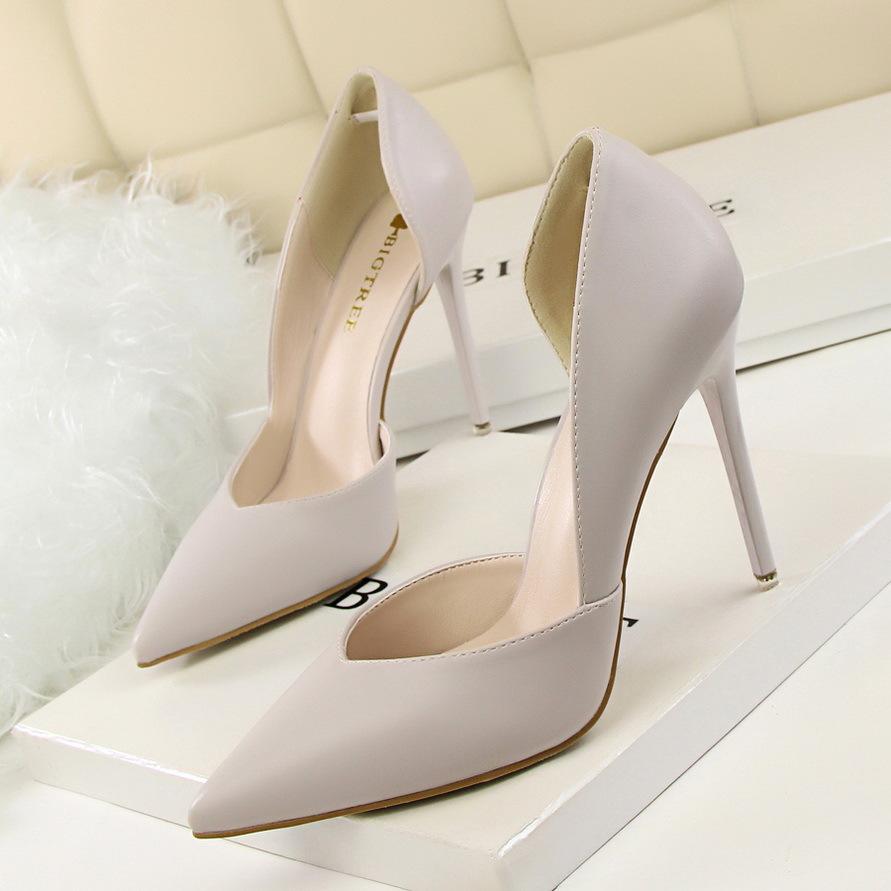 Soft and light Heels