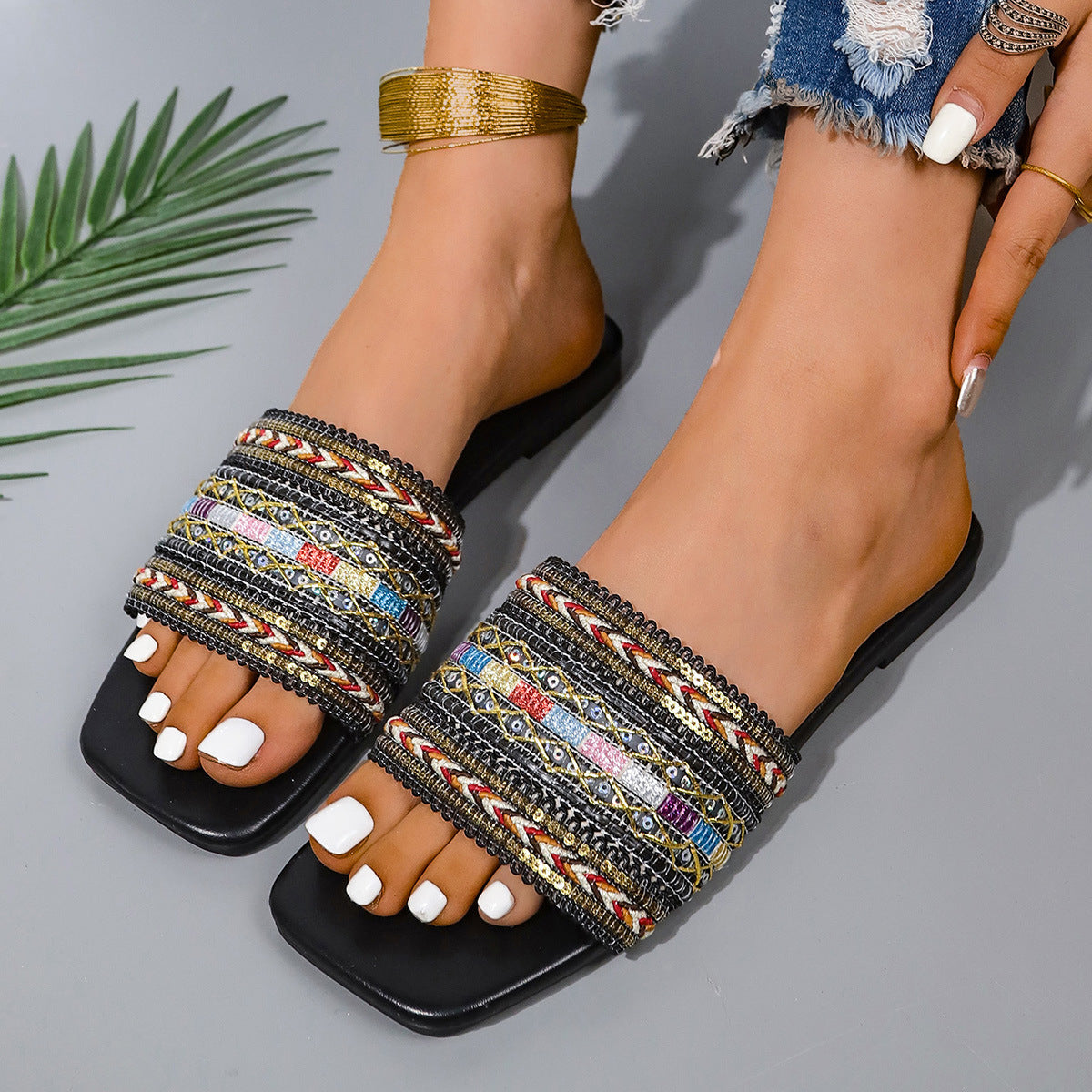 Fashionable Classic Flat Sandals