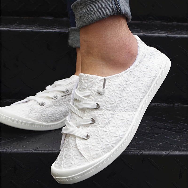 Women's Flower Embossed Flat Sneakers