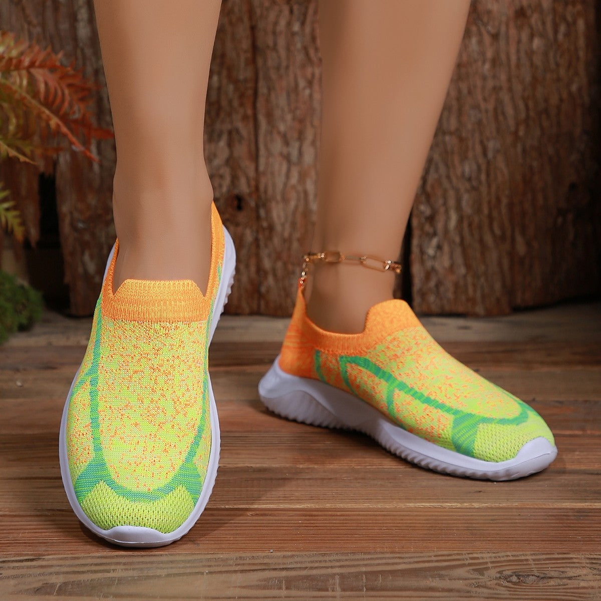 Sleek and supportive orthopedic Sneakers