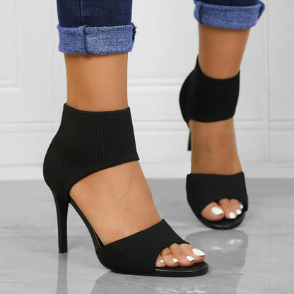 Knit Detailing and Pointed Toe Stiletto