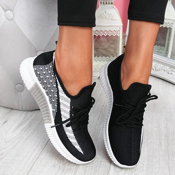 Classic and comfortable women's sneakers