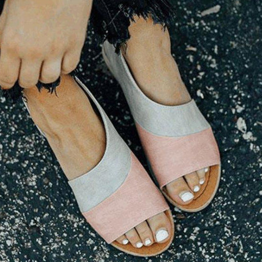 Flat heel sandals