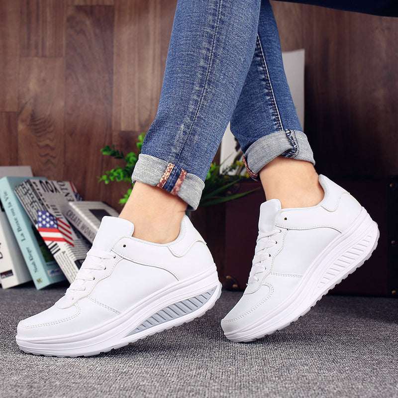 Women's swing platform sneakers