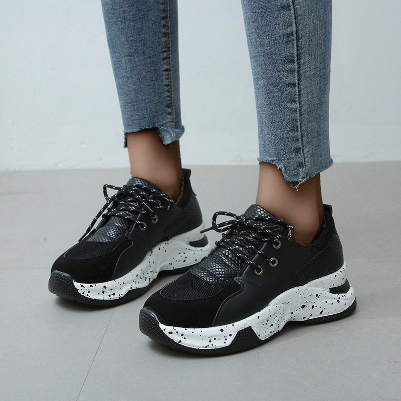 Trendy and supportive orthopedic Sneakers 