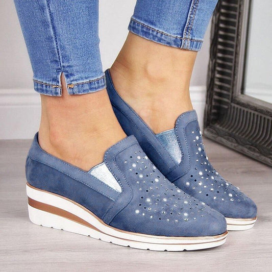 Casual and supportive orthopedic Wedge