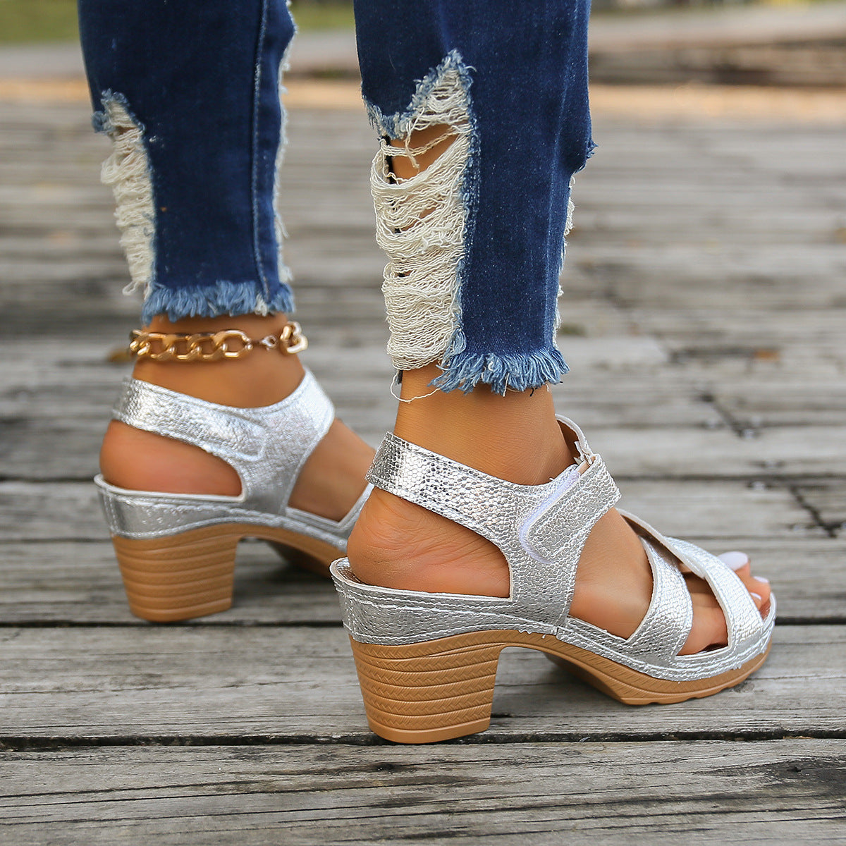 Metal Buckle Stitch Detail Chunky Heel Sandals