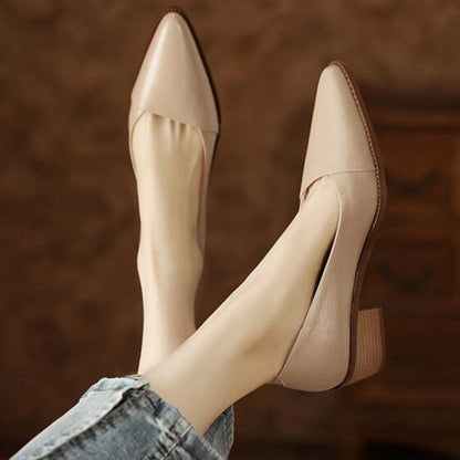 Chic and airy casual shoes