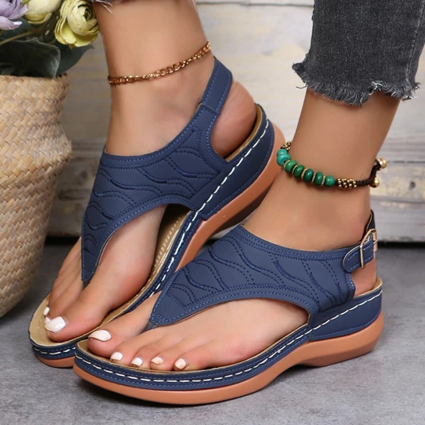 Supportive and lightweight orthopedic Sandals