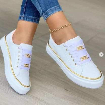 Fashionable and airy Sneakers