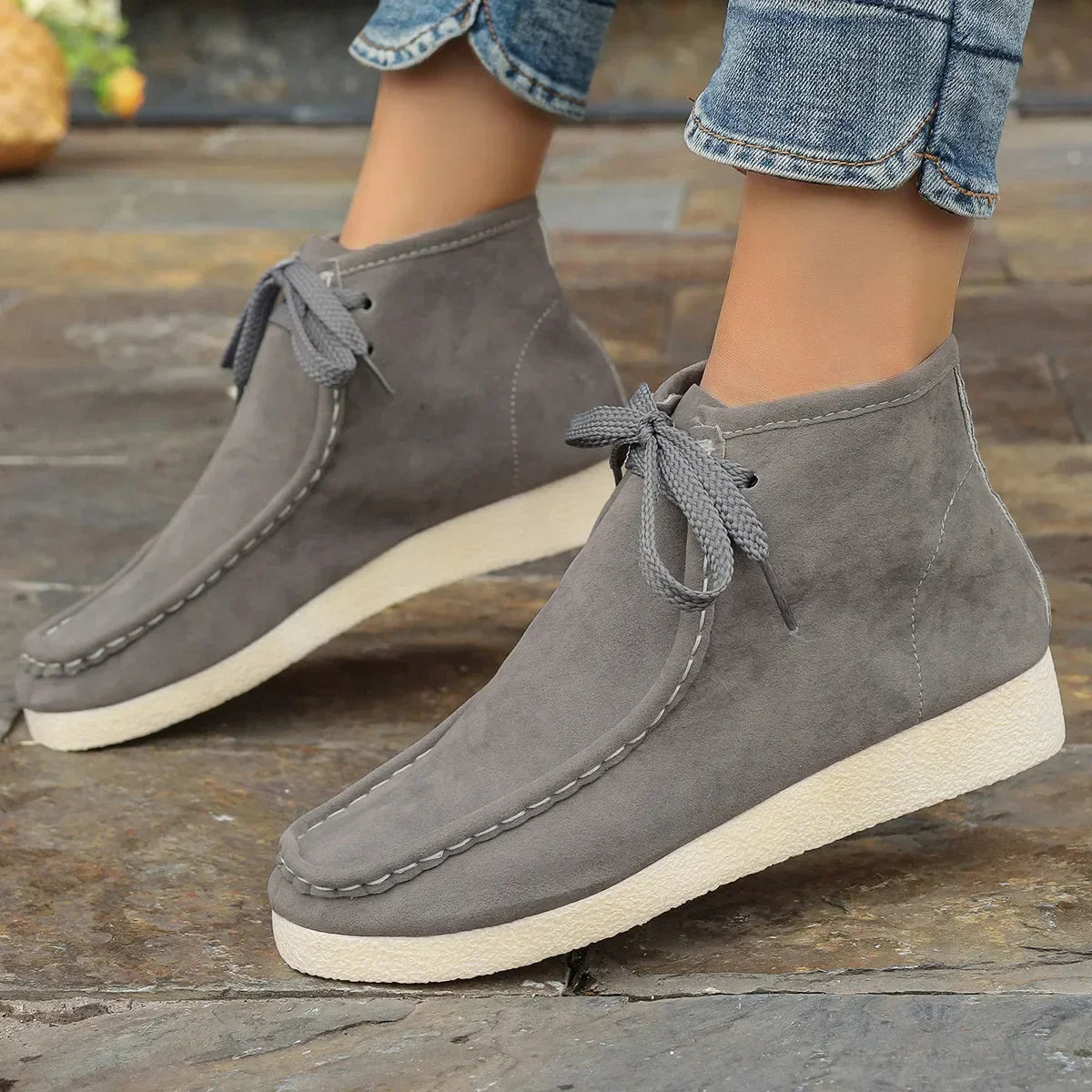 Fashionable and supportive orthopedic Shoes