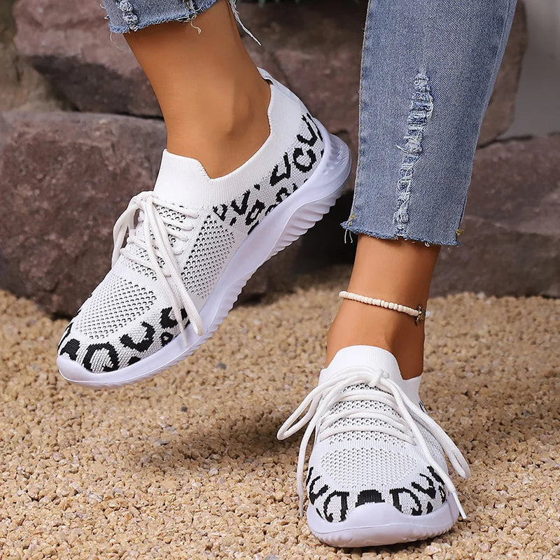 Fashionable supportive orthopedic Sneakers