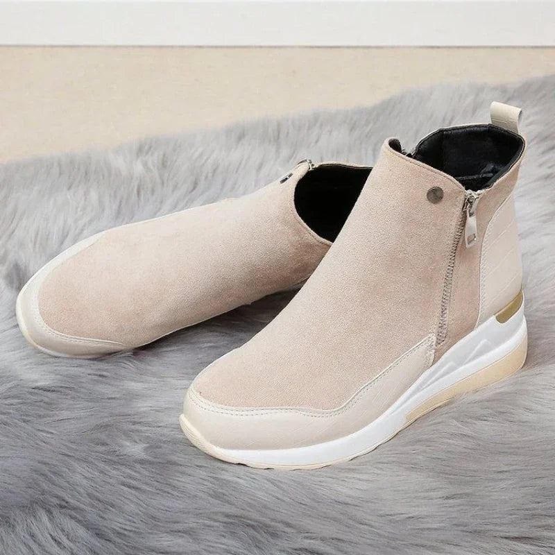 Elegant and detailed supportive Shoes