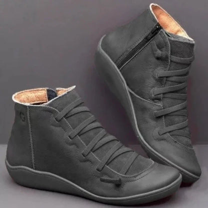 Elegant and detailed supportive Shoes