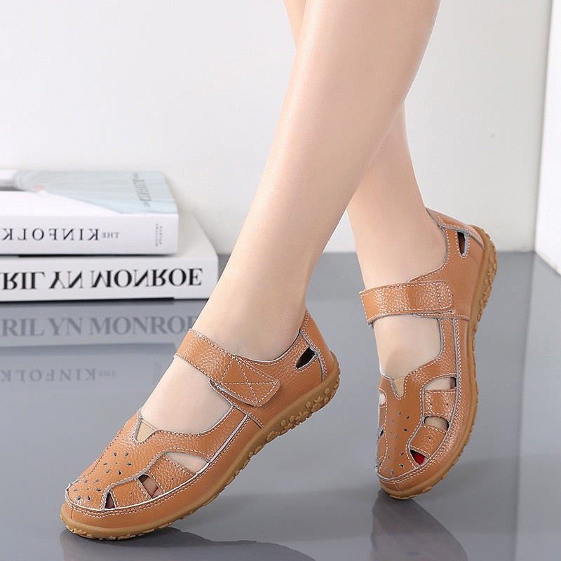 Womens Cut Flat Solid Color Sandals