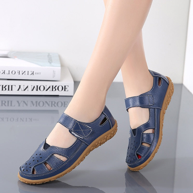 Womens Cut Flat Solid Color Sandals