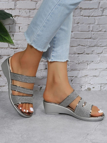 Fashionable and breathable orthopedic Sandals