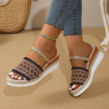 Wave patterned Sandals