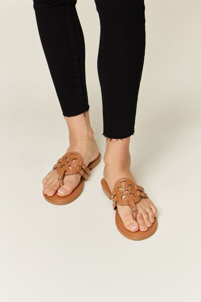 Lightweight supportive and orthopedic Sandals