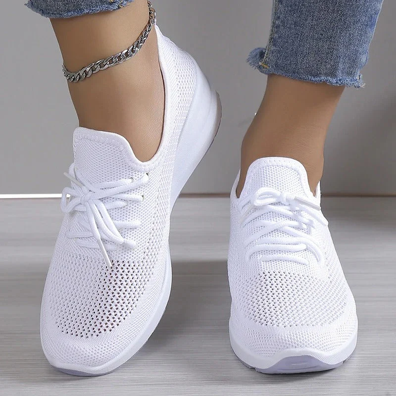 Trendy and lightweight Sneakers