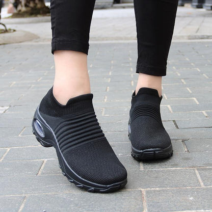 Orthopedic slip-on sneakers with arch support