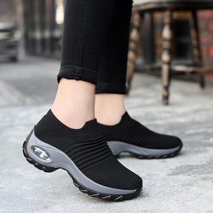 Orthopedic slip-on sneakers with arch support